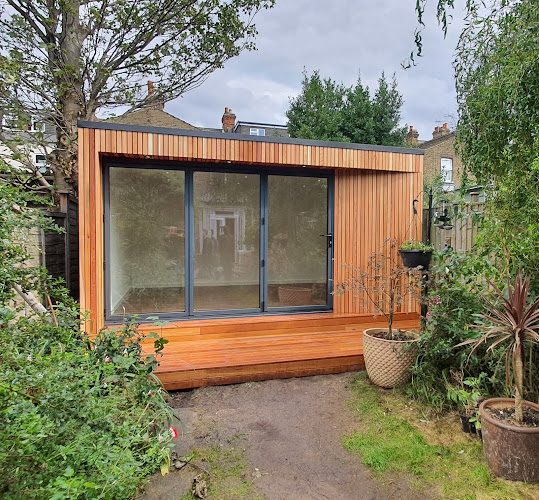 Reviews of London Town Cabins in London - Landscaper