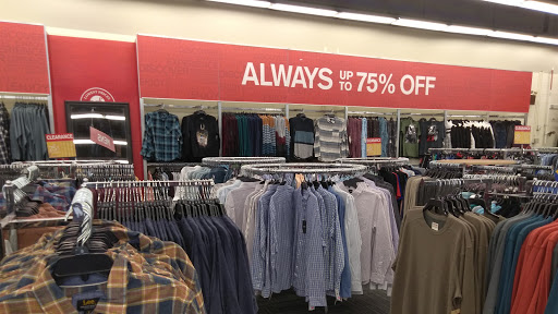 Outlet Store «VF Outlet», reviews and photos, 375 Faunce Corner Rd, North Dartmouth, MA 02747, USA