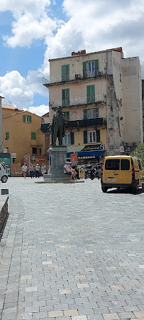 Statue de Pascal Paoli - Statua di Pasquale Paoli du Restaurant U Valentinu à Corte - n°1