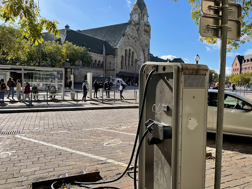 Borne de recharge de véhicules électriques Indigo Charging Station Metz