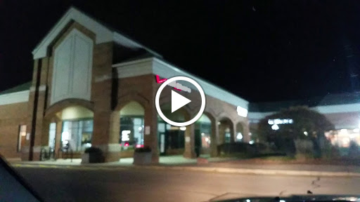 Cell Phone Store «Verizon Wireless», reviews and photos, 235 Waukegan Rd, Lake Bluff, IL 60044, USA