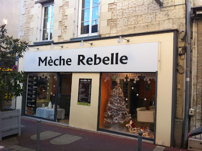 MECHE REBELLE à Loudun