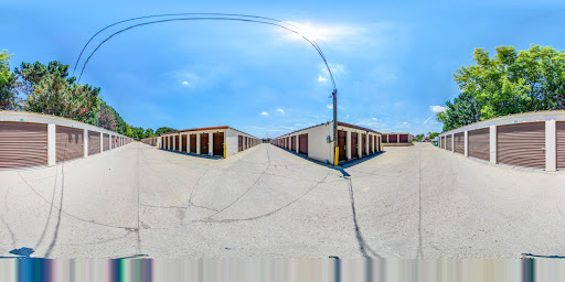 Self-Storage Facility «Metro Self Storage», reviews and photos, 880 E Rollins Rd, Round Lake Beach, IL 60073, USA