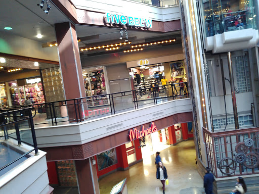 Shopping Mall «Downtown Silver Spring», reviews and photos, 908 Ellsworth Dr, Silver Spring, MD 20910, USA