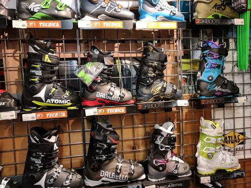 Outdoor Sports Store «Pro Ski and Mountain Service», reviews and photos, 108 W North Bend Way, North Bend, WA 98045, USA