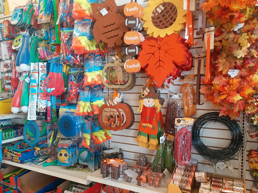 Dollar Store «Dollar Tree», reviews and photos, 170 Strickland Dr, Orange, TX 77630, USA