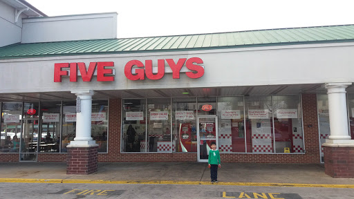 Shopping Mall «Plymouth Square Shopping Center», reviews and photos, 200 Ridge Pike, Conshohocken, PA 19428, USA