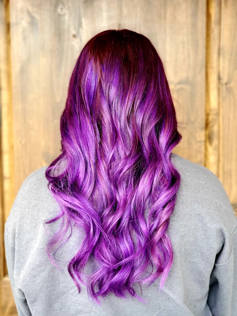 Roots Salon Bend, OR 97703 Services and Reviews