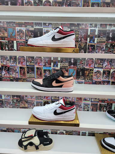 Shoe Store «Shoe Palace», reviews and photos, 1 Sun Valley Mall E119, Concord, CA 94520, USA