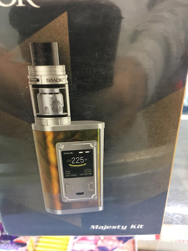 Vaporizer Store «HoneyComb HideOut Smoke Shop», reviews and photos, 467 E Plumb Ln, Reno, NV 89502, USA