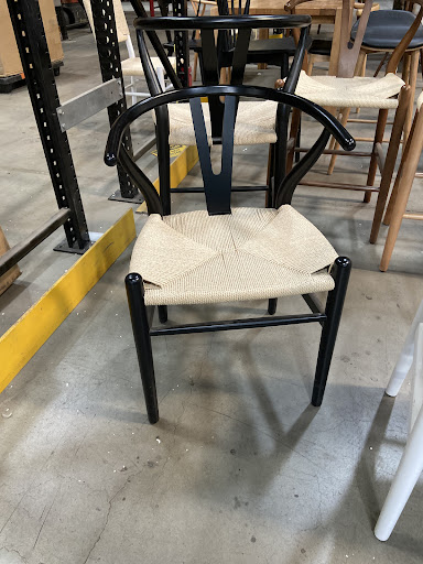 Poly & Bark Outlet Store image