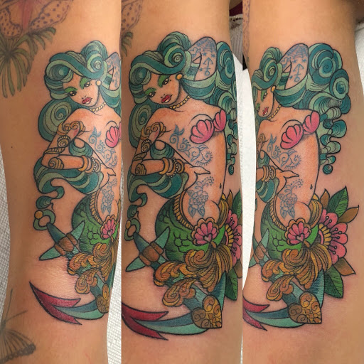 Tattoo Shop «Dream City Tattoos», reviews and photos, 2376 N Neva Ave, Chicago, IL 60707, USA