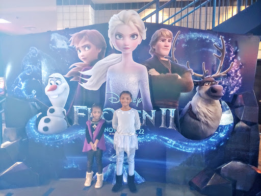 Movie Theater «MJR Southgate Digital Cinema 20», reviews and photos, 15651 Trenton Rd, Southgate, MI 48195, USA