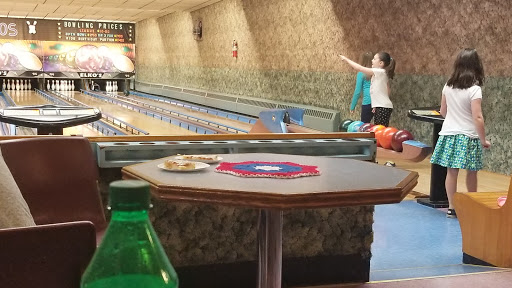 Bowling Alley «Elko & Sons Bowling Lanes», reviews and photos, 334 Main St, Dupont, PA 18641, USA
