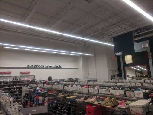 Shopping Mall «Lake Success Shopping Center», reviews and photos, 1526 Union Tpke, New Hyde Park, NY 11040, USA