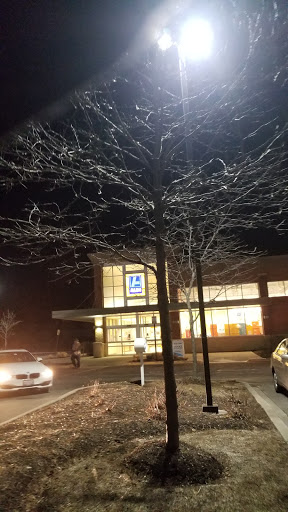 Supermarket «ALDI», reviews and photos, 1412 E Algonquin Rd, Schaumburg, IL 60173, USA