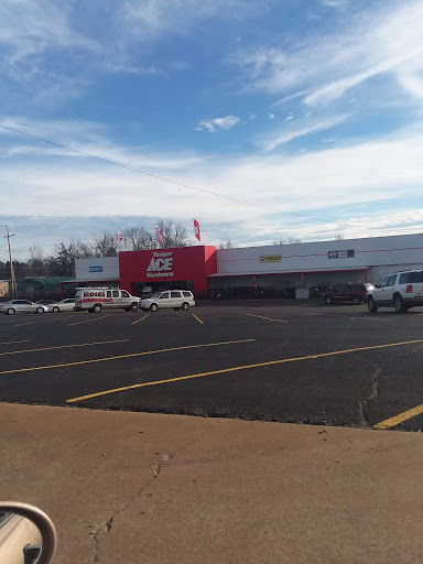 Hardware Store «Yeager Ace Hardware», reviews and photos, 1610 Main St, Van Buren, AR 72956, USA