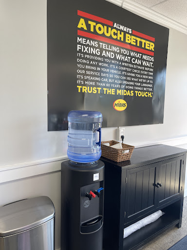 Car Repair and Maintenance «Midas», reviews and photos, 19340 MN-7, Excelsior, MN 55331, USA