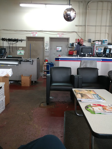 Tire Shop «Firestone Complete Auto Care», reviews and photos, 5215 N Milwaukee Ave, Chicago, IL 60630, USA