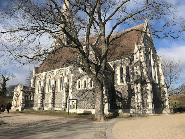 Kommentarer og anmeldelser af St Alban's Church