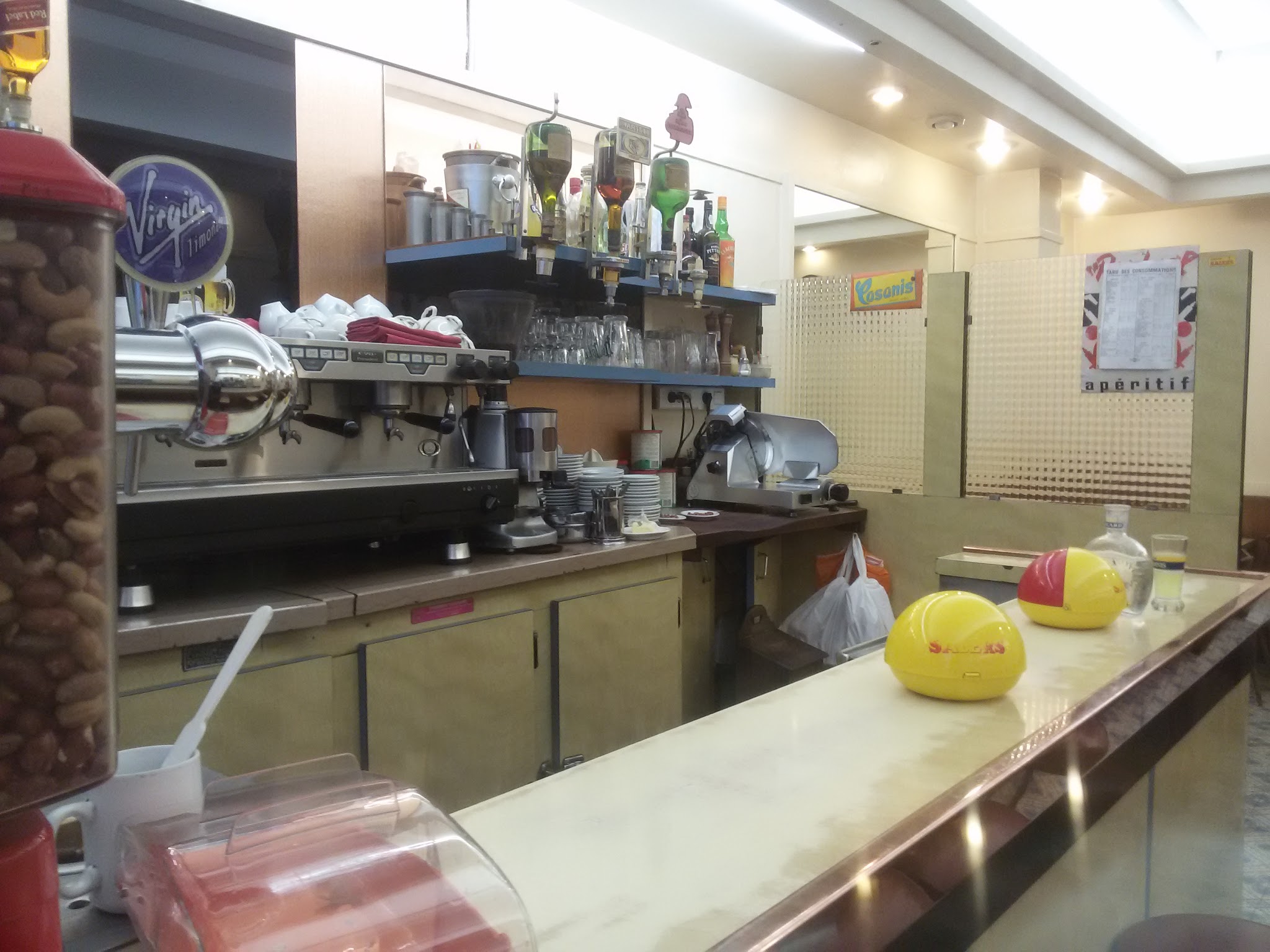 Photo n° 19 de l'avis de Café.a fait le 26/02/2018 à 19:48