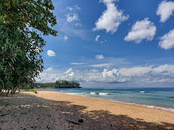 Photo de Khaopilai Beach avec rivage droit, long
