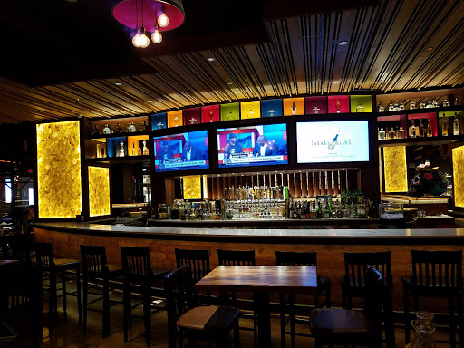 Shopping Mall «The Shops at Roosevelt Collection», reviews and photos, 150 W Roosevelt Rd, Chicago, IL 60605, USA