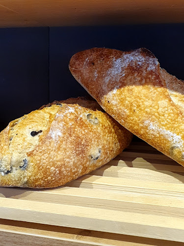 Trio - Artisan bakery & café - Brutărie