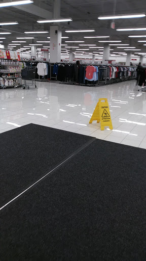 Clothing Store «Burlington Coat Factory», reviews and photos, 989 US-1, North Brunswick Township, NJ 08902, USA