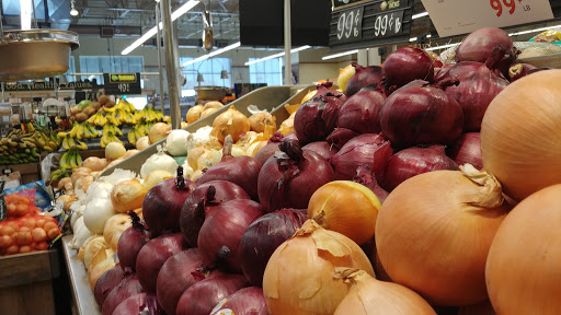 Grocery Store «Fresh Thyme Farmers Market- Greenwood IN», reviews and photos, 8750 US-31, Indianapolis, IN 46227, USA