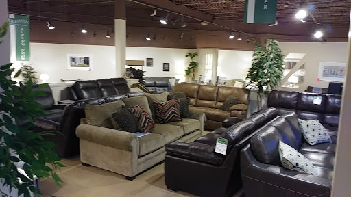 Furniture Store «Griffiths Fine Furniture and Appliances», reviews and photos, 56 N Broadway, Geneva, OH 44041, USA