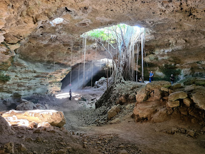Caverna Los Cuarteles