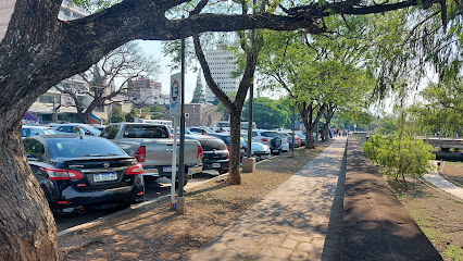 Estacionamiento Público Otero