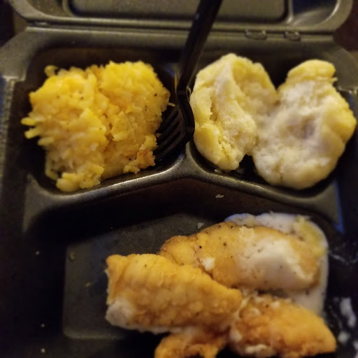 American Restaurant «Cracker Barrel Old Country Store», reviews and photos, 103 Paradise St, Manchester, TN 37355, USA