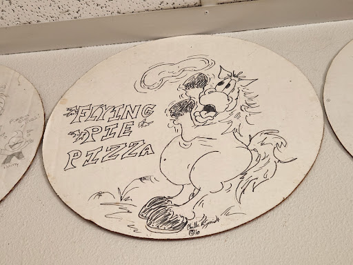 Pizza Restaurant «Flying Pie Pizzeria», reviews and photos, 16691 SE McLoughlin Blvd, Milwaukie, OR 97267, USA