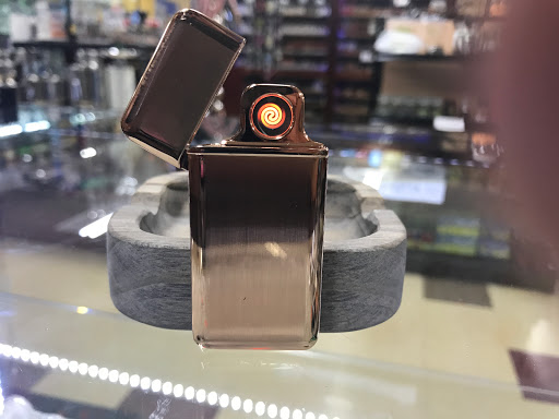 Cigar Shop «Park Avenue Smoke Shop», reviews and photos, 194 Park Ave, Worcester, MA 01609, USA