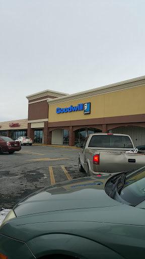 Thrift Store «Goodwill Store & Donation Center», reviews and photos, 1021 Wayne Ave, Chambersburg, PA 17201, USA