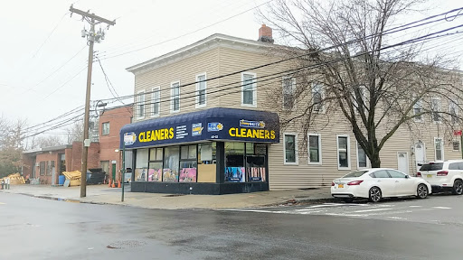 6502 Fresh Meadow Ln # A, Flushing, NY 11365, USA