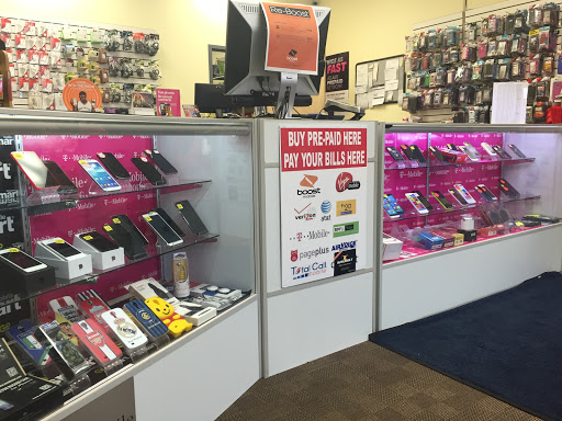 Cell Phone Store «Communication Depot», reviews and photos, 242 Mayfair Plaza Shopping Center, Florissant, MO 63033, USA
