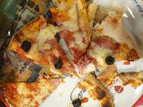 Plats et boissons du Restaurant Mam'Zelle Pizza Trois Mares à Le Tampon - n°10