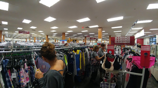 Clothing Store «Burlington Coat Factory», reviews and photos, 285 N Moorpark Rd, Thousand Oaks, CA 91360, USA