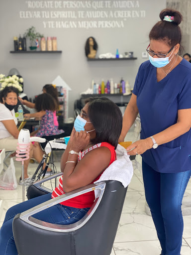 Beauty Salon «Layshing Beauty Salon», reviews and photos, 817 SW 18th Ave, Miami, FL 33135, USA