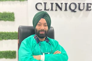 Dr Shahji Arora Dental Clinique image