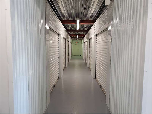 Self-Storage Facility «Guaranty Self Storage», reviews and photos, 4526 Daly Dr, Chantilly, VA 20151, USA