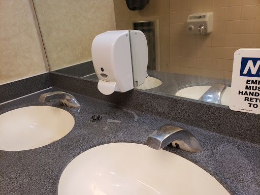 Movie Theater «AMC Classic Columbus 12», reviews and photos, 555 Creekview Ct, Columbus, IN 47201, USA