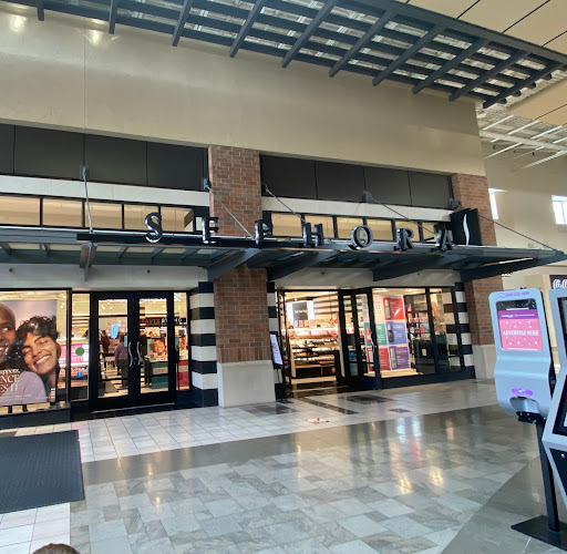 Cosmetics Store «SEPHORA», reviews and photos, 3000 184th St SW #302, Lynnwood, WA 98037, USA