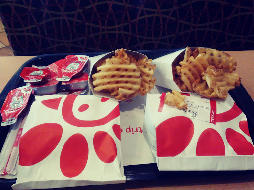 Shopping Mall «Southroads Shopping Center», reviews and photos, 5211 E 41st St, Tulsa, OK 74135, USA