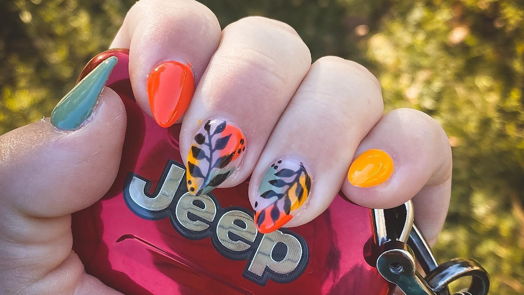 Em & Em Nails 74464