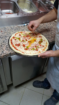 Plats et boissons du Pizzeria Diffa pizza à Asnières-sur-Seine - n°6