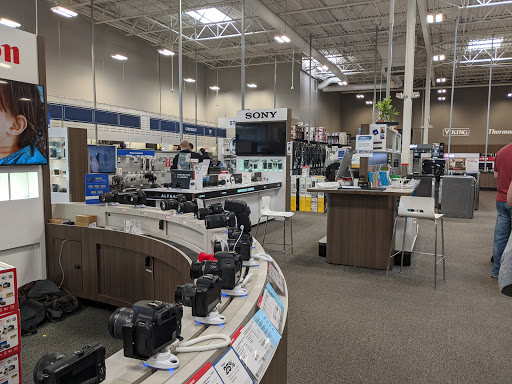 Electronics Store «Best Buy», reviews and photos, 1550 Lake Woodlands Dr, The Woodlands, TX 77380, USA